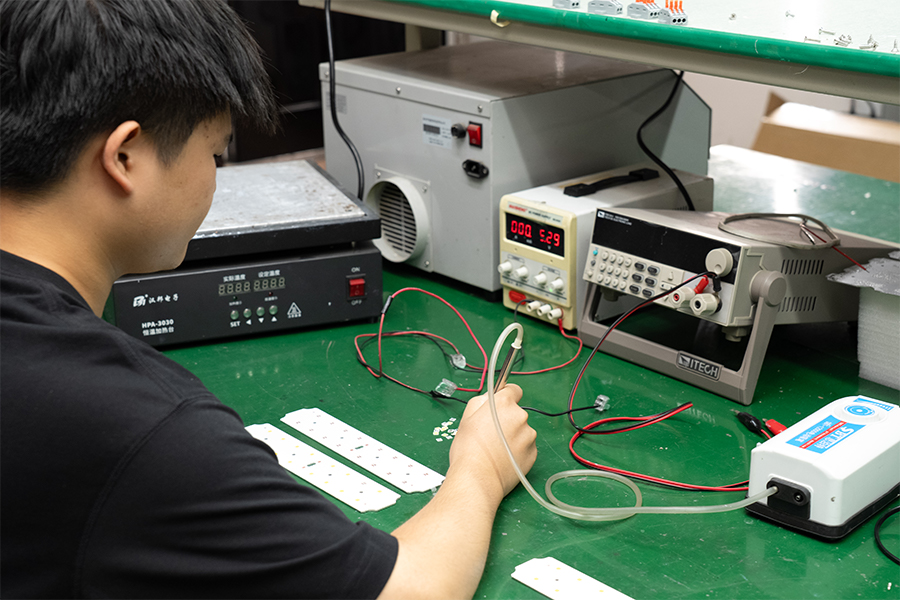 Ningbo Forland Lighting Technology Co., Ltd.
